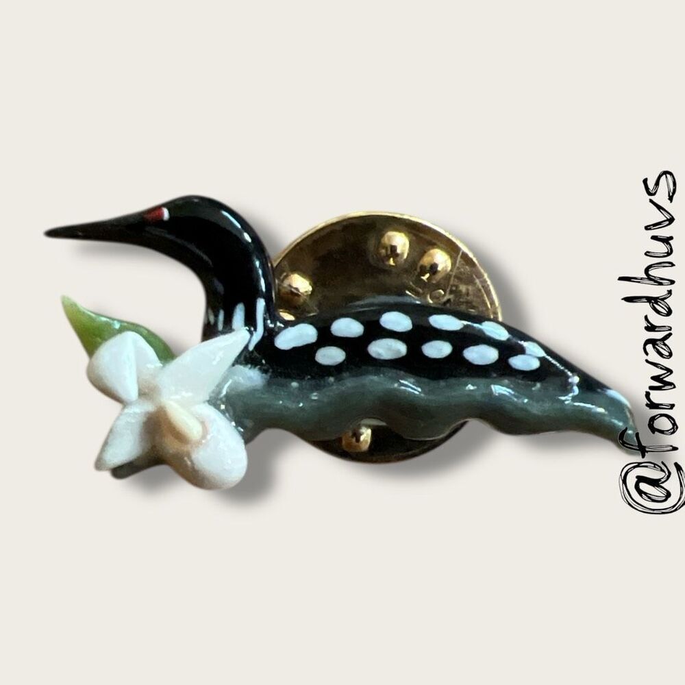 Vintage Loon Bird Pin – Black & White with Flower Detail